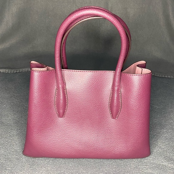 Kate Spade Convertible - Picture 3 of 6